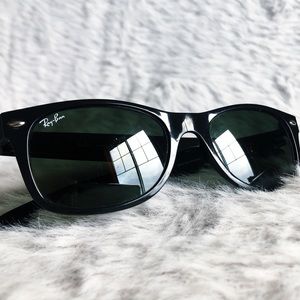 “new wayfarer” ray-ban sunnies ✨